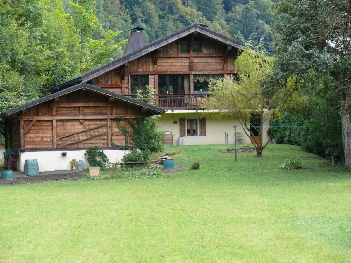 Magnifique Chalet Dans La Vallee De Chamonix Servoz Exterior photo